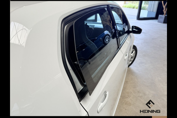 Volkswagen up! 1.0 BMT move up! Airco. Bluetooth. Lichtmetaal. Hollandse auto met NAP