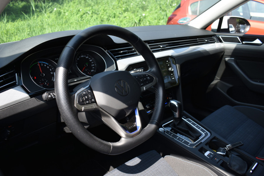 Volkswagen Passat Variant GTE 218PK DSG HYBRID GTE BUSINESS CAMERA/NAVI/STUURVERW.