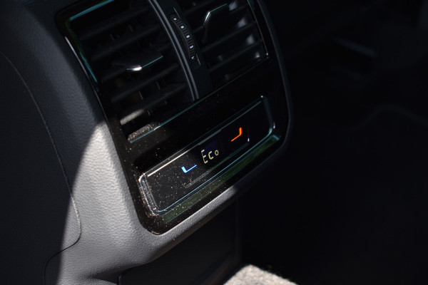 Volkswagen Passat Variant GTE 218PK DSG HYBRID GTE BUSINESS CAMERA/NAVI/STUURVERW.