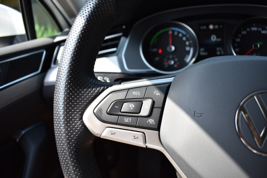 Volkswagen Passat Variant GTE 218PK DSG HYBRID GTE BUSINESS CAMERA/NAVI/STUURVERW.