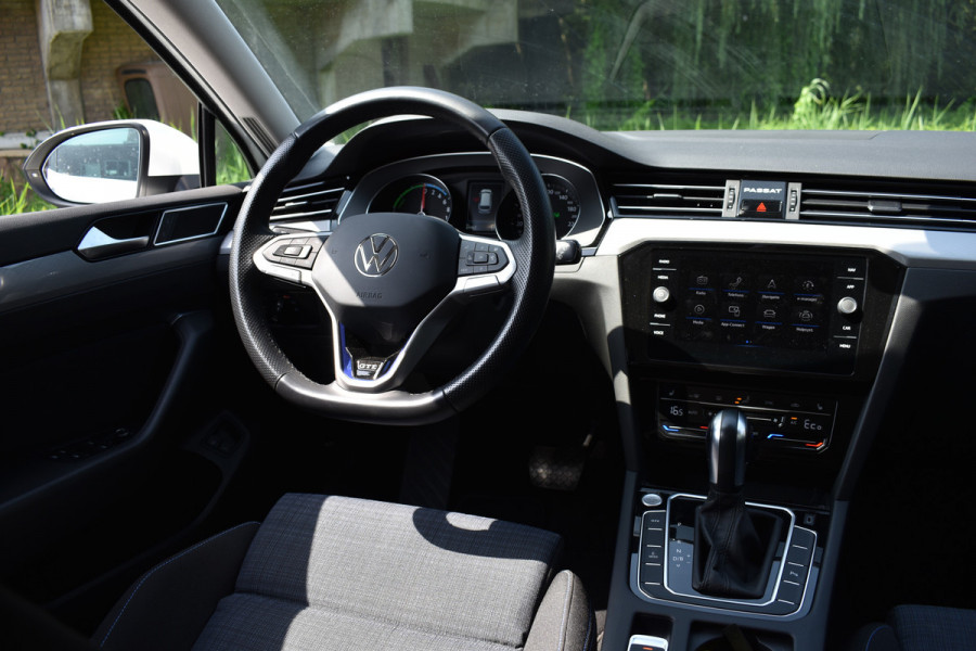 Volkswagen Passat Variant GTE 218PK DSG HYBRID GTE BUSINESS CAMERA/NAVI/STUURVERW.