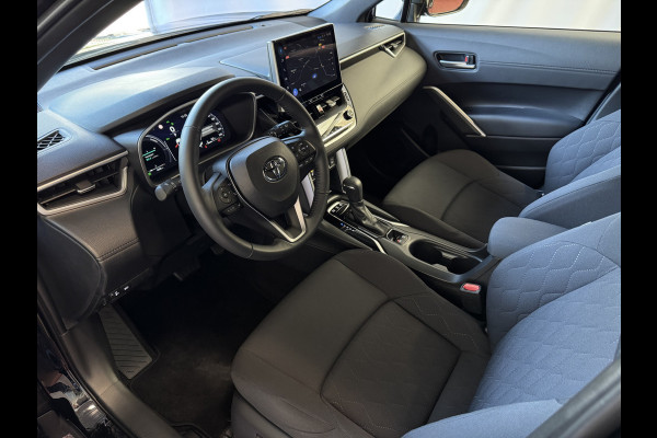 Toyota Corolla Cross HYBRID 140 2025 STYLE STOEL/STUUR VERW. ELEK.KLEP LED KEYLESS CARPLAY NAVI CAMERA ADAP CRUISE PDC Toyota Corolla Cross HYBRID 140 2025 STYLE STOEL/STUUR VERW. ELEK.KLEP LED KEYLESS CARPLAY NAVI CAMERA ADAP CRUISE PDC