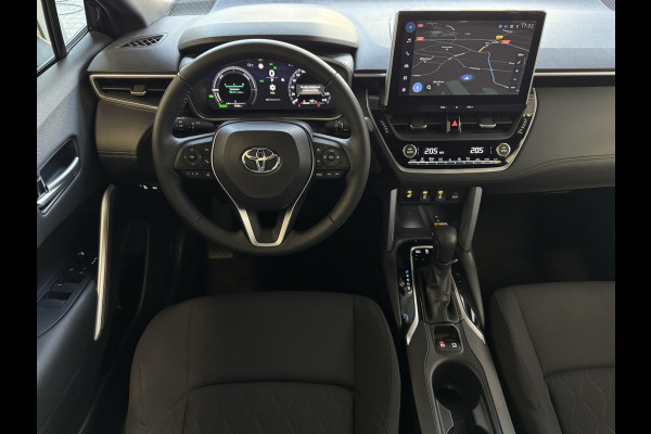 Toyota Corolla Cross HYBRID 140 2025 STYLE STOEL/STUUR VERW. ELEK.KLEP LED KEYLESS CARPLAY NAVI CAMERA ADAP CRUISE PDC Toyota Corolla Cross HYBRID 140 2025 STYLE STOEL/STUUR VERW. ELEK.KLEP LED KEYLESS CARPLAY NAVI CAMERA ADAP CRUISE PDC