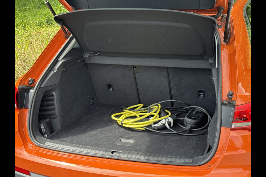 Audi Q3 45 TFSIe 245PK HYBRID S-TRONIC EDITION NAVI/PDC/BLUETOOTH Audi Q3 45 TFSIe 245PK HYBRID S-TRONIC EDITION NAVI/PDC/BLUETOOTH