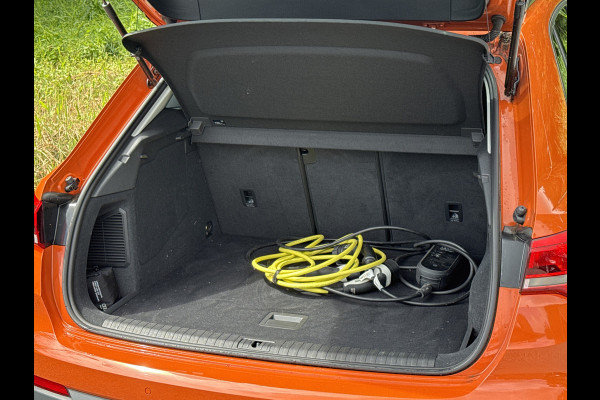 Audi Q3 45 TFSIe 245PK HYBRID S-TRONIC EDITION NAVI/PDC/BLUETOOTH Audi Q3 45 TFSIe 245PK HYBRID S-TRONIC EDITION NAVI/PDC/BLUETOOTH