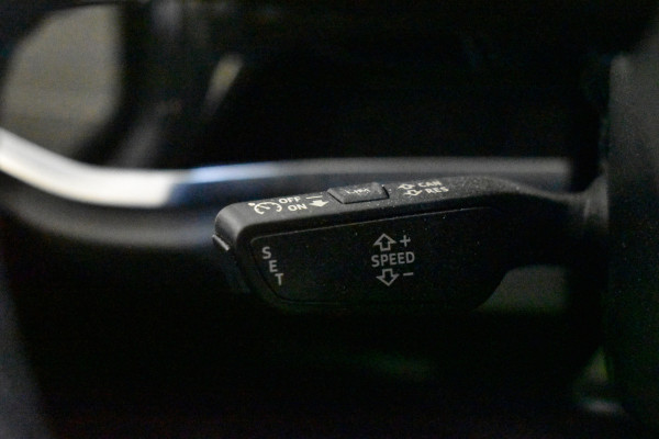 Audi Q3 45 TFSIe 245PK HYBRID S-TRONIC EDITION NAVI/PDC/BLUETOOTH Audi Q3 45 TFSIe 245PK HYBRID S-TRONIC EDITION NAVI/PDC/BLUETOOTH