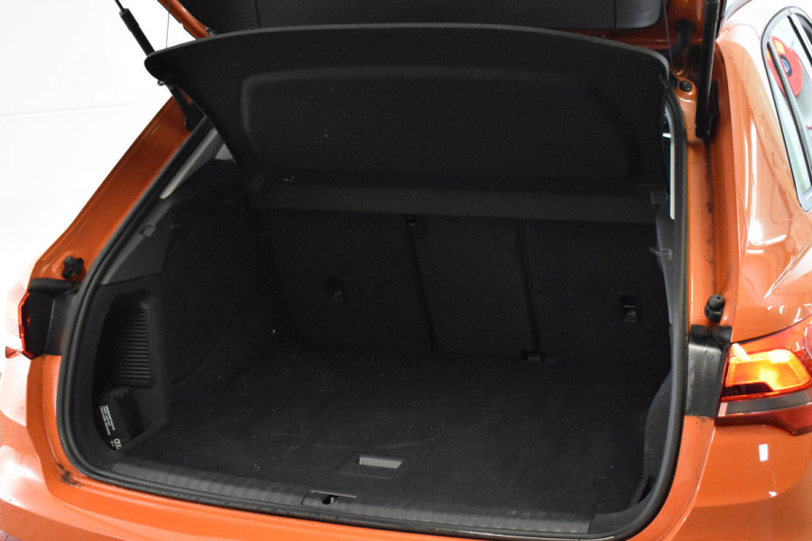 Audi Q3 45 TFSIe 245PK HYBRID S-TRONIC EDITION NAVI/PDC/BLUETOOTH Audi Q3 45 TFSIe 245PK HYBRID S-TRONIC EDITION NAVI/PDC/BLUETOOTH