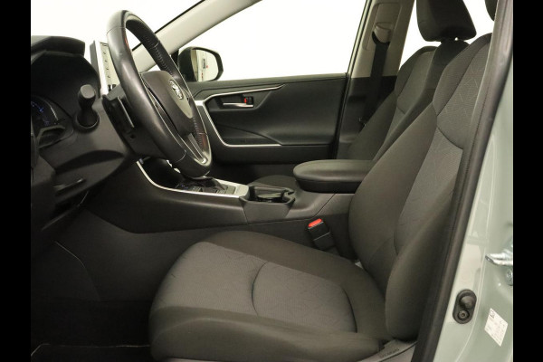 Toyota RAV4 2.5 Hybrid Active | 1e eigenaar | Trekhaak | Adaptive cruise | Camera | Carplay | Full LED | Digital Cockpit | Climate control | Parkeerhulp Toyota RAV4 2.5 Hybrid Active | 1e eigenaar | Trekhaak | Adaptive cruise | Camera | Carplay | Full LED | Digital Cockpit | Climate control | Parkeerhulp