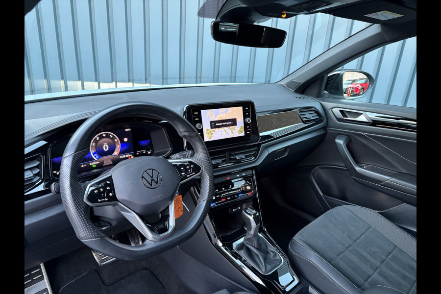 Volkswagen T-Roc 1.5 TSI R-Line Business | Standkachel | Trekhaak afnb. | IQ Light | Camera | Prijs Rijklaar!! Volkswagen T-Roc 1.5 TSI R-Line Business | Standkachel | Trekhaak afnb. | IQ Light | Camera | Prijs Rijklaar!!