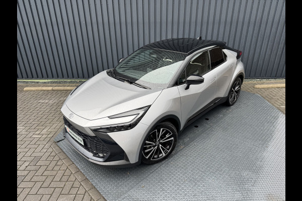 Toyota C-HR 1.8 Hybrid 140 Executive / Bi tone | Afnm. Trekhaak | JBL | Rijklaar!!! Toyota C-HR 1.8 Hybrid 140 Executive / Bi tone | Afnm. Trekhaak | JBL | Rijklaar!!!