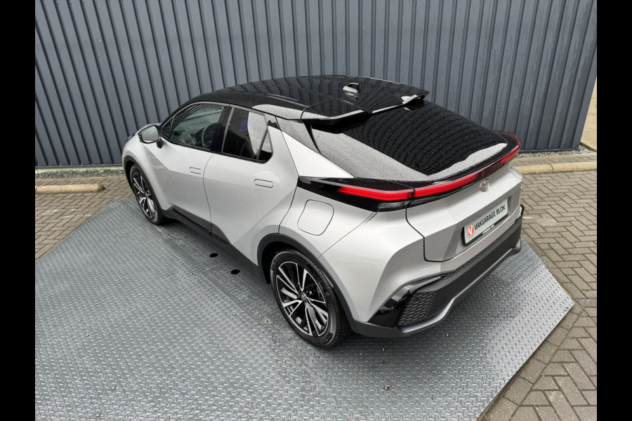 Toyota C-HR 1.8 Hybrid 140 Executive / Bi tone | Afnm. Trekhaak | JBL | Rijklaar!!! Toyota C-HR 1.8 Hybrid 140 Executive / Bi tone | Afnm. Trekhaak | JBL | Rijklaar!!!