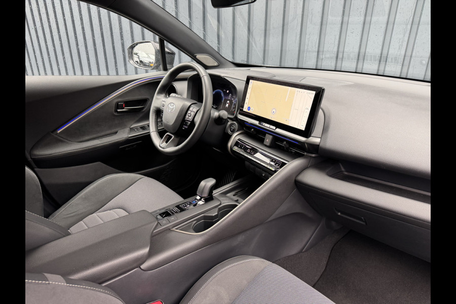 Toyota C-HR 1.8 Hybrid 140 Executive / Bi tone | Afnm. Trekhaak | JBL | Rijklaar!!! Toyota C-HR 1.8 Hybrid 140 Executive / Bi tone | Afnm. Trekhaak | JBL | Rijklaar!!!