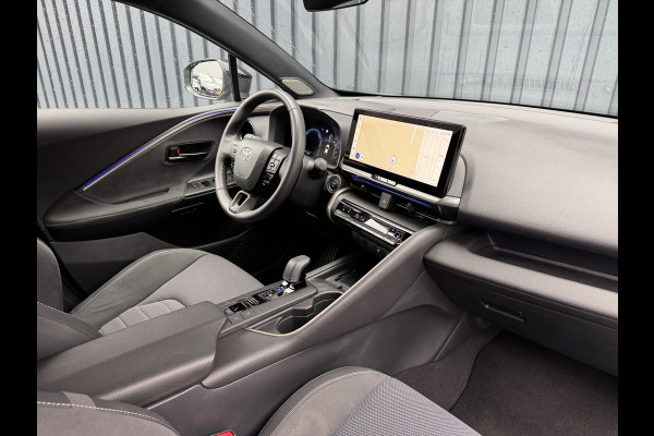 Toyota C-HR 1.8 Hybrid 140 Executive / Bi tone | Afnm. Trekhaak | JBL | Rijklaar!!! Toyota C-HR 1.8 Hybrid 140 Executive / Bi tone | Afnm. Trekhaak | JBL | Rijklaar!!!