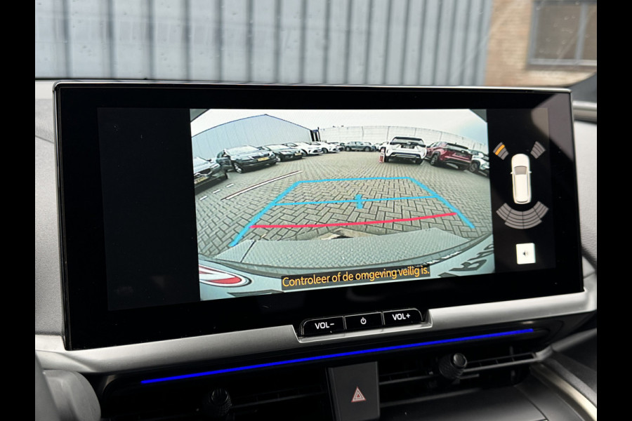 Toyota C-HR 1.8 Hybrid 140 Executive / Bi tone | Afnm. Trekhaak | JBL | Rijklaar!!! Toyota C-HR 1.8 Hybrid 140 Executive / Bi tone | Afnm. Trekhaak | JBL | Rijklaar!!!