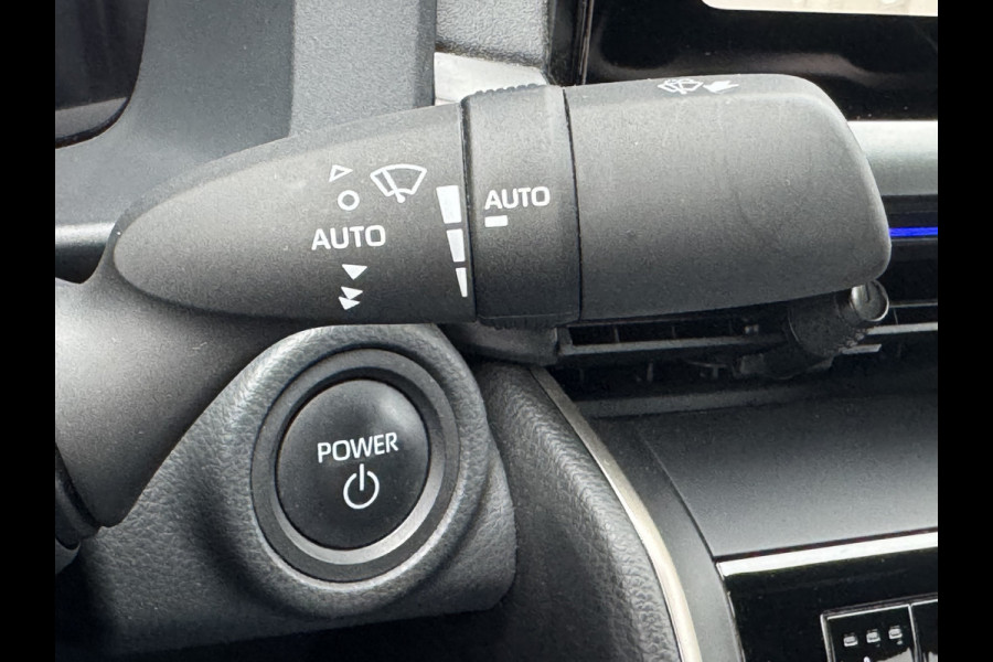 Toyota C-HR 1.8 Hybrid 140 Executive / Bi tone | Afnm. Trekhaak | JBL | Rijklaar!!! Toyota C-HR 1.8 Hybrid 140 Executive / Bi tone | Afnm. Trekhaak | JBL | Rijklaar!!!