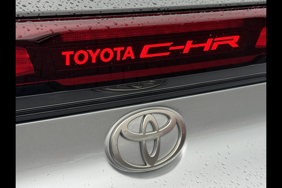 Toyota C-HR 1.8 Hybrid 140 Executive / Bi tone | Afnm. Trekhaak | JBL | Rijklaar!!! Toyota C-HR 1.8 Hybrid 140 Executive / Bi tone | Afnm. Trekhaak | JBL | Rijklaar!!!
