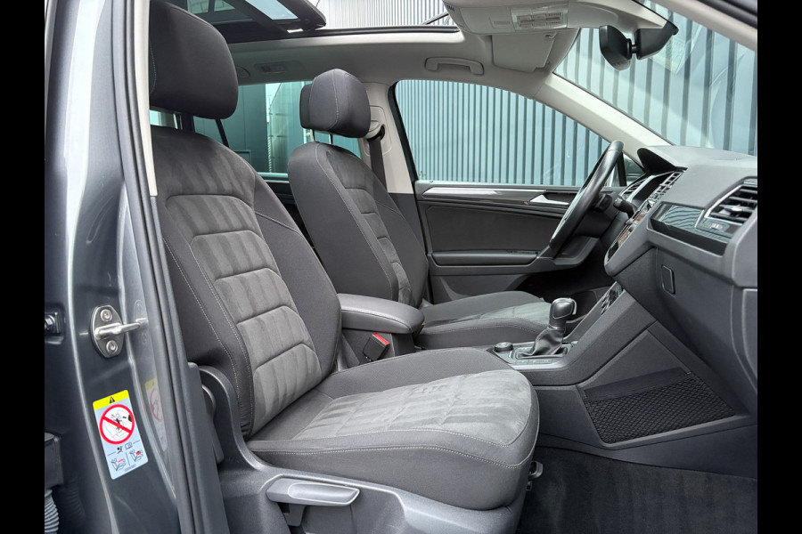 Volkswagen Tiguan 1.4 TSI 4Motion Highline | 1e eigenaar | Panodak | Camera | Keyless | LED | Elk. A-klep | Prijs Rijklaar!!