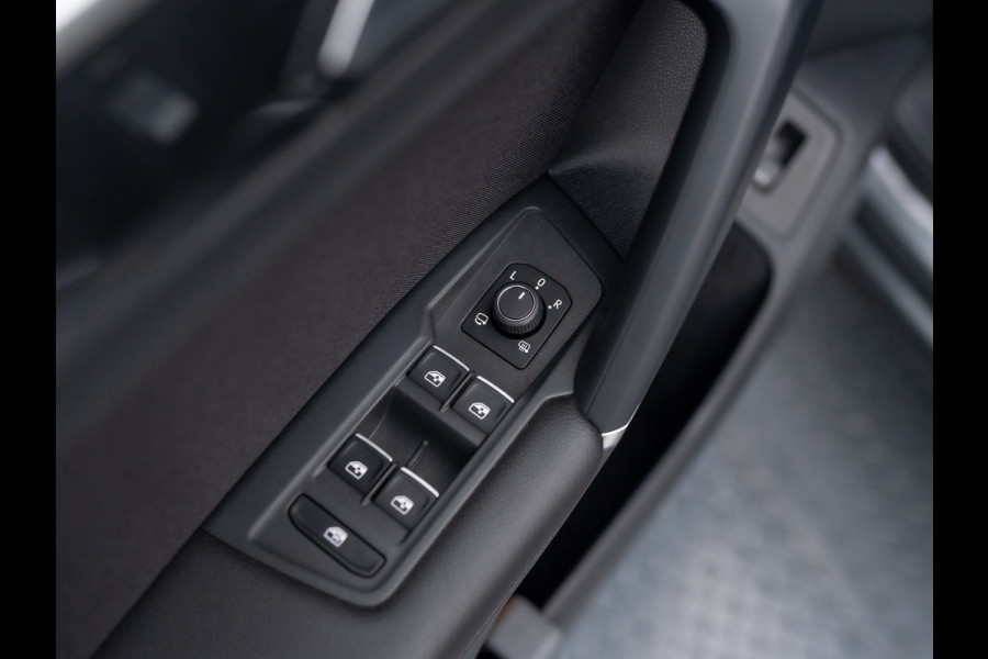 Volkswagen Tiguan 1.4 TSI 4Motion Highline | 1e eigenaar | Panodak | Camera | Keyless | LED | Elk. A-klep | Prijs Rijklaar!!