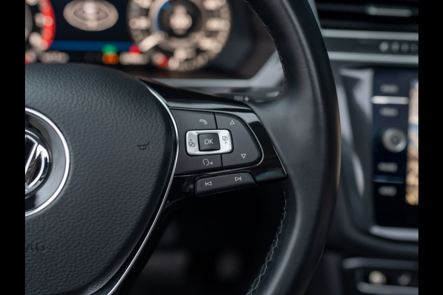 Volkswagen Tiguan 1.4 TSI 4Motion Highline | 1e eigenaar | Panodak | Camera | Keyless | LED | Elk. A-klep | Prijs Rijklaar!!