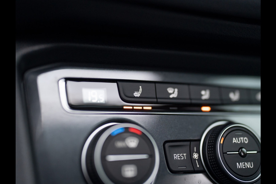 Volkswagen Tiguan 1.4 TSI 4Motion Highline | 1e eigenaar | Panodak | Camera | Keyless | LED | Elk. A-klep | Prijs Rijklaar!!