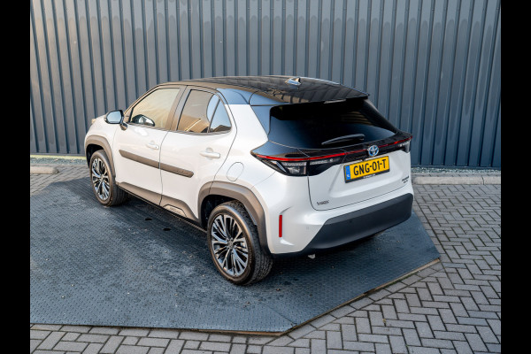 Toyota Yaris Cross 1.5 Hybrid Executive Bi-Tone | Head Up | BSM | Camera | Trekhaak afnb. | Stoelverw. | Keyless | Prijs Rijklaar!! Toyota Yaris Cross 1.5 Hybrid Executive Bi-Tone | Head Up | BSM | Camera | Trekhaak afnb. | Stoelverw. | Keyless | Prijs Rijklaar!!