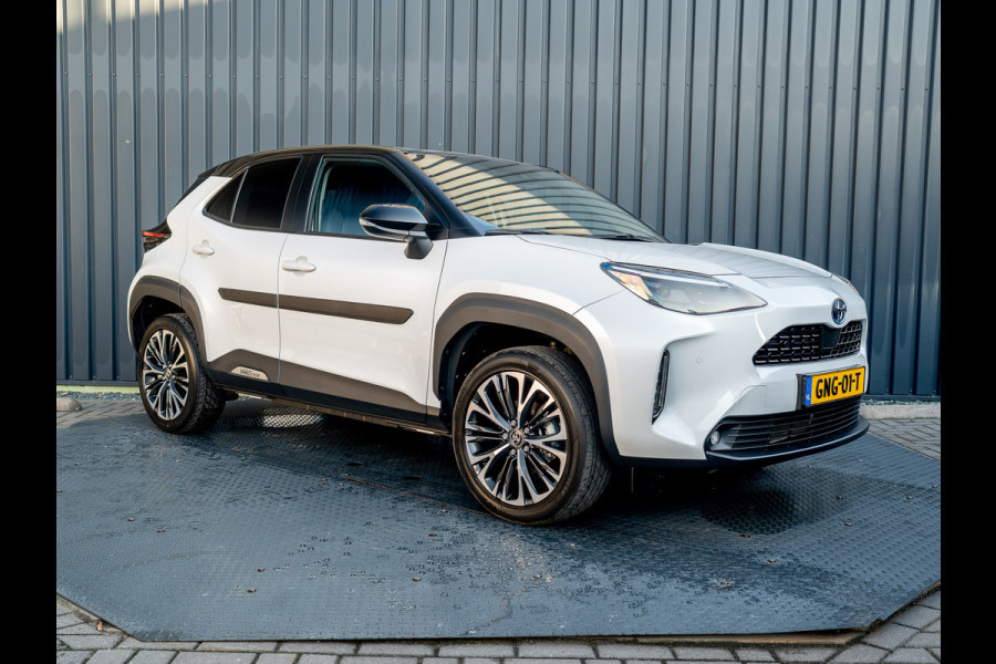Toyota Yaris Cross 1.5 Hybrid Executive Bi-Tone | Head Up | BSM | Camera | Trekhaak afnb. | Stoelverw. | Keyless | Prijs Rijklaar!! Toyota Yaris Cross 1.5 Hybrid Executive Bi-Tone | Head Up | BSM | Camera | Trekhaak afnb. | Stoelverw. | Keyless | Prijs Rijklaar!!