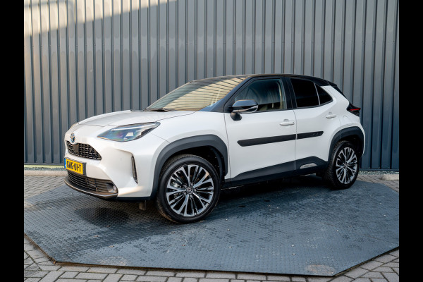 Toyota Yaris Cross 1.5 Hybrid Executive Bi-Tone | Head Up | BSM | Camera | Trekhaak afnb. | Stoelverw. | Keyless | Prijs Rijklaar!! Toyota Yaris Cross 1.5 Hybrid Executive Bi-Tone | Head Up | BSM | Camera | Trekhaak afnb. | Stoelverw. | Keyless | Prijs Rijklaar!!
