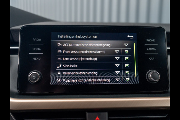 Škoda Kamiq 1.0 TSI Business Edition | Elk A-klep | Keyless | Camera | Adapt. Cr. | Prijs Rijklaar!! Škoda Kamiq 1.0 TSI Business Edition | Elk A-klep | Keyless | Camera | Adapt. Cr. | Prijs Rijklaar!!