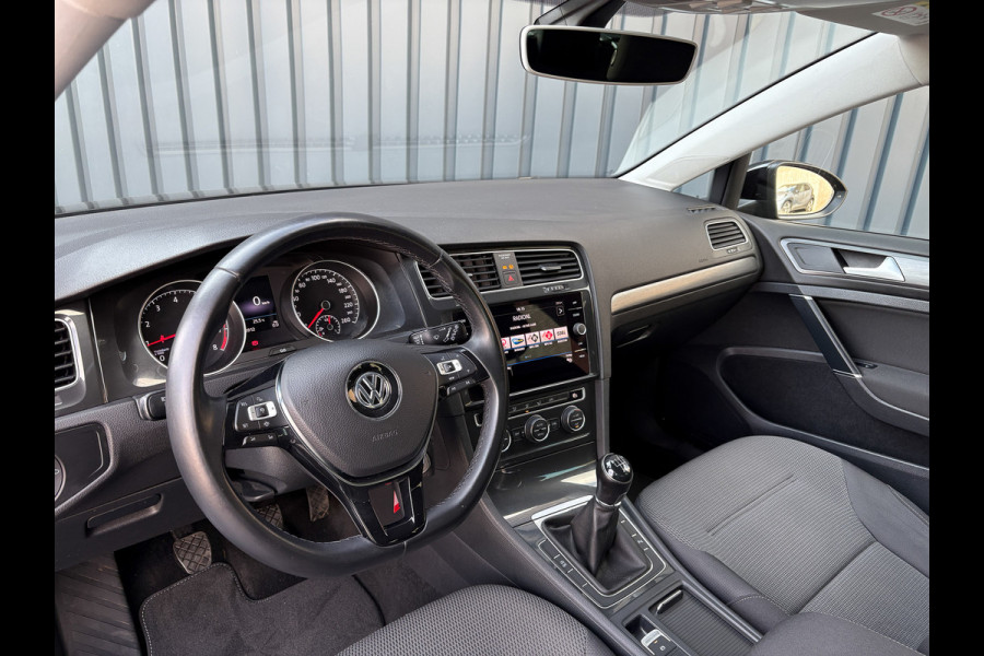 Volkswagen Golf 1.5 TSI 130Pk Comfortline Business | Adapt. Cr. | Climate Control | Parkeersensoren V&A | Prijs Rijklaar!! Volkswagen Golf 1.5 TSI 130Pk Comfortline Business | Adapt. Cr. | Climate Control | Parkeersensoren V&A | Prijs Rijklaar!!