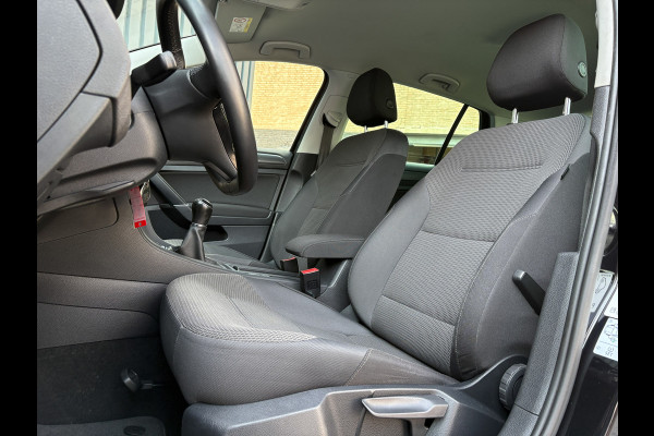 Volkswagen Golf 1.5 TSI 130Pk Comfortline Business | Adapt. Cr. | Climate Control | Parkeersensoren V&A | Prijs Rijklaar!! Volkswagen Golf 1.5 TSI 130Pk Comfortline Business | Adapt. Cr. | Climate Control | Parkeersensoren V&A | Prijs Rijklaar!!