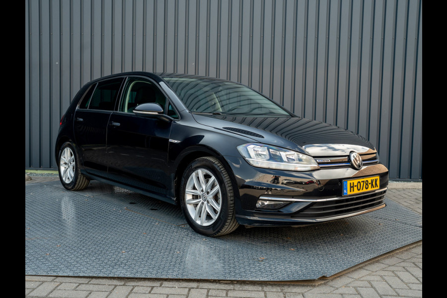 Volkswagen Golf 1.5 TSI 130Pk Comfortline Business | Adapt. Cr. | Climate Control | Parkeersensoren V&A | Prijs Rijklaar!! Volkswagen Golf 1.5 TSI 130Pk Comfortline Business | Adapt. Cr. | Climate Control | Parkeersensoren V&A | Prijs Rijklaar!!