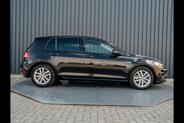 Volkswagen Golf 1.5 TSI 130Pk Comfortline Business | Adapt. Cr. | Climate Control | Parkeersensoren V&A | Prijs Rijklaar!! Volkswagen Golf 1.5 TSI 130Pk Comfortline Business | Adapt. Cr. | Climate Control | Parkeersensoren V&A | Prijs Rijklaar!!