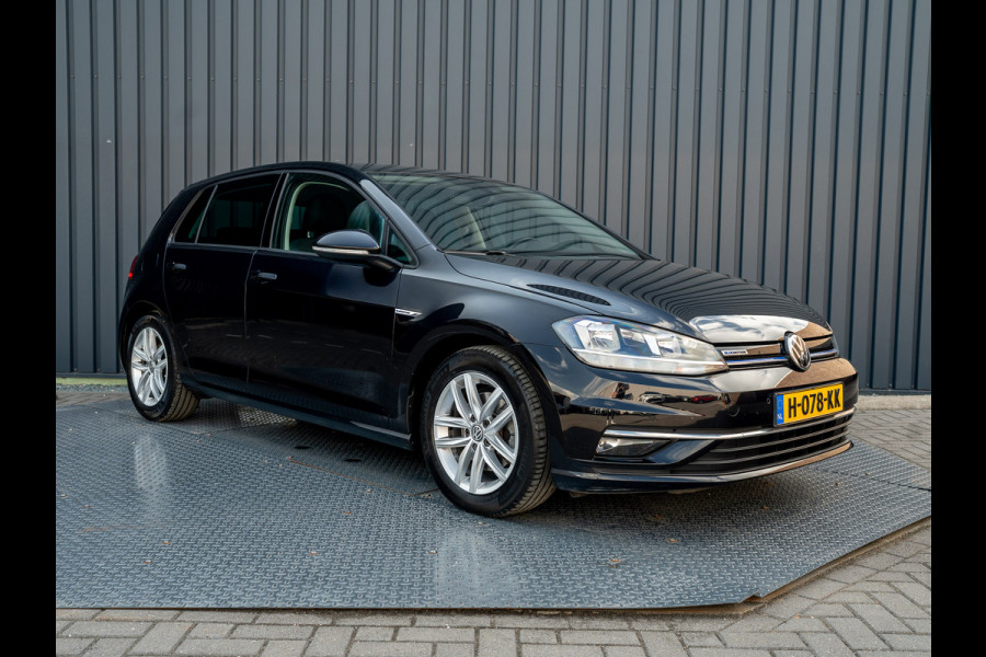 Volkswagen Golf 1.5 TSI 130Pk Comfortline Business | Adapt. Cr. | Climate Control | Parkeersensoren V&A | Prijs Rijklaar!! Volkswagen Golf 1.5 TSI 130Pk Comfortline Business | Adapt. Cr. | Climate Control | Parkeersensoren V&A | Prijs Rijklaar!!