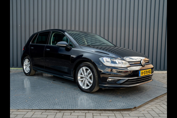 Volkswagen Golf 1.5 TSI 130Pk Comfortline Business | Adapt. Cr. | Climate Control | Parkeersensoren V&A | Prijs Rijklaar!! Volkswagen Golf 1.5 TSI 130Pk Comfortline Business | Adapt. Cr. | Climate Control | Parkeersensoren V&A | Prijs Rijklaar!!