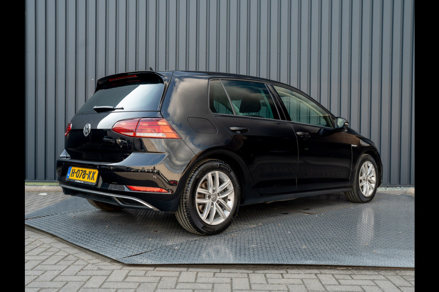 Volkswagen Golf 1.5 TSI 130Pk Comfortline Business | Adapt. Cr. | Climate Control | Parkeersensoren V&A | Prijs Rijklaar!! Volkswagen Golf 1.5 TSI 130Pk Comfortline Business | Adapt. Cr. | Climate Control | Parkeersensoren V&A | Prijs Rijklaar!!