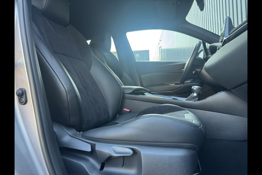 Toyota C-HR 2.0 Hybrid Executive / Bi tone | Leer/alcantara | JBL | LED | BSM | Rijklaar!!!