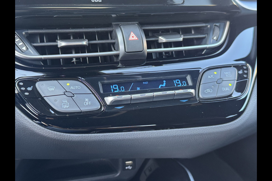 Toyota C-HR 2.0 Hybrid Executive / Bi tone | Leer/alcantara | JBL | LED | BSM | Rijklaar!!!