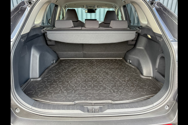 Toyota RAV4 2.5 Hybrid Business Plus | Nwe Model | Elk. A-klep | Keyless | Stoelverwarming | Camera | PDC V&A | Prijs Rijklaar!! Toyota RAV4 2.5 Hybrid Business Plus | Nwe Model | Elk. A-klep | Keyless | Stoelverwarming | Camera | PDC V&A | Prijs Rijklaar!!