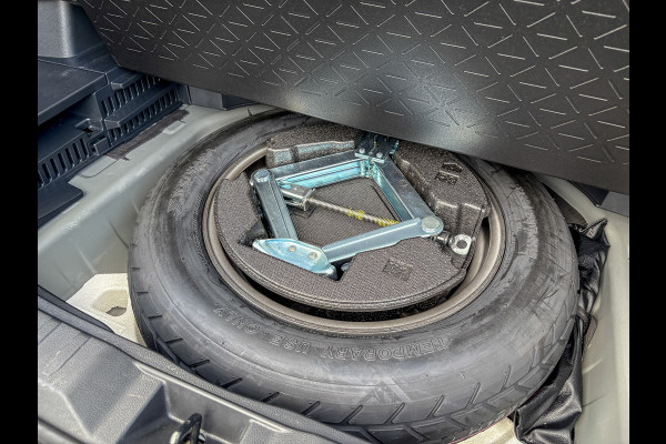 Toyota RAV4 2.5 Hybrid Business Plus | Nwe Model | Elk. A-klep | Keyless | Stoelverwarming | Camera | PDC V&A | Prijs Rijklaar!! Toyota RAV4 2.5 Hybrid Business Plus | Nwe Model | Elk. A-klep | Keyless | Stoelverwarming | Camera | PDC V&A | Prijs Rijklaar!!