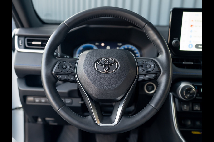 Toyota RAV4 2.5 Hybrid AWD Style/ Bi-Tone | Stoel & Stuur verw. | 19'' | Camera | Elk A-klep | Keyless | Prijs Rijklaar!!