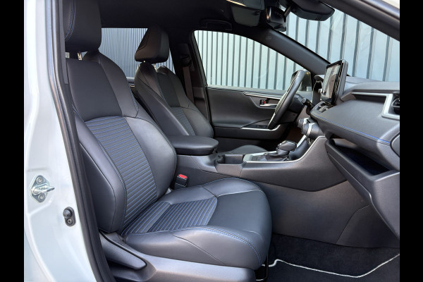 Toyota RAV4 2.5 Hybrid AWD Style/ Bi-Tone | Stoel & Stuur verw. | 19'' | Camera | Elk A-klep | Keyless | Prijs Rijklaar!!