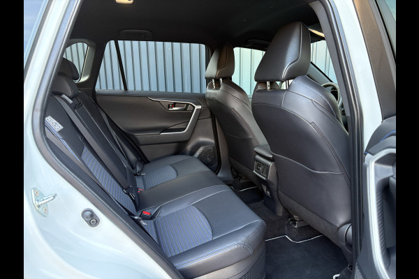Toyota RAV4 2.5 Hybrid AWD Style/ Bi-Tone | Stoel & Stuur verw. | 19'' | Camera | Elk A-klep | Keyless | Prijs Rijklaar!!