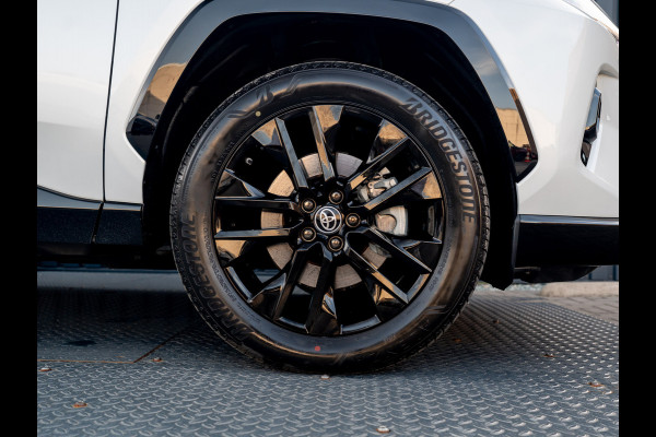 Toyota RAV4 2.5 Hybrid AWD Style/ Bi-Tone | Stoel & Stuur verw. | 19'' | Camera | Elk A-klep | Keyless | Prijs Rijklaar!!