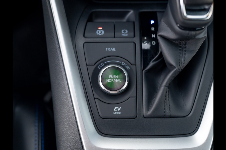 Toyota RAV4 2.5 Hybrid AWD Style/ Bi-Tone | Stoel & Stuur verw. | 19'' | Camera | Elk A-klep | Keyless | Prijs Rijklaar!!