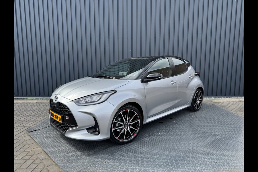 Toyota Yaris 1.5 Hybrid 130 GR Sport / Bi tone | 7.200 km | 1ste particuliere eigenaar | Rijklaar!! Toyota Yaris 1.5 Hybrid 130 GR Sport / Bi tone | 7.200 km | 1ste particuliere eigenaar | Rijklaar!!