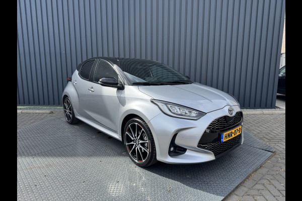 Toyota Yaris 1.5 Hybrid 130 GR Sport / Bi tone | 7.200 km | 1ste particuliere eigenaar | Rijklaar!! Toyota Yaris 1.5 Hybrid 130 GR Sport / Bi tone | 7.200 km | 1ste particuliere eigenaar | Rijklaar!!