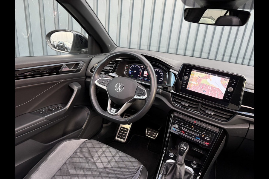Volkswagen T-Roc 1.5 TSI R-Line Business | Panodak | Beats | Keyless | Trekhaak afnb | IQ Light | Side Assist | Prijs Rijklaar!! Volkswagen T-Roc 1.5 TSI R-Line Business | Panodak | Beats | Keyless | Trekhaak afnb | IQ Light | Side Assist | Prijs Rijklaar!!