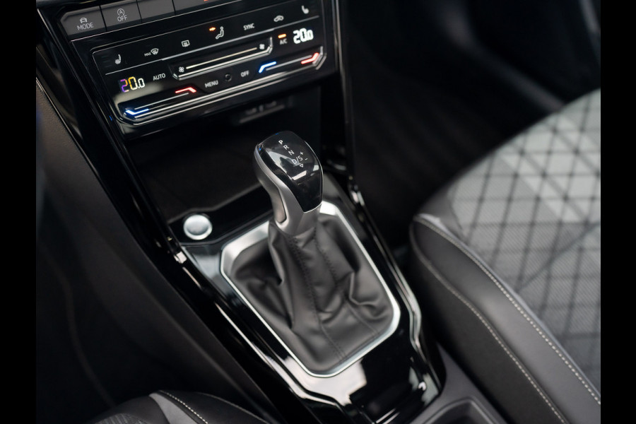 Volkswagen T-Roc 1.5 TSI R-Line Business | Panodak | Beats | Keyless | Trekhaak afnb | IQ Light | Side Assist | Prijs Rijklaar!! Volkswagen T-Roc 1.5 TSI R-Line Business | Panodak | Beats | Keyless | Trekhaak afnb | IQ Light | Side Assist | Prijs Rijklaar!!