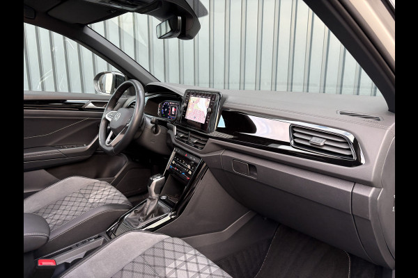 Volkswagen T-Roc 1.5 TSI R-Line Business | Panodak | Beats | Keyless | Trekhaak afnb | IQ Light | Side Assist | Prijs Rijklaar!! Volkswagen T-Roc 1.5 TSI R-Line Business | Panodak | Beats | Keyless | Trekhaak afnb | IQ Light | Side Assist | Prijs Rijklaar!!