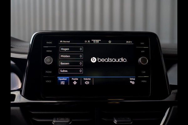Volkswagen T-Roc 1.5 TSI R-Line Business | Panodak | Beats | Keyless | Trekhaak afnb | IQ Light | Side Assist | Prijs Rijklaar!! Volkswagen T-Roc 1.5 TSI R-Line Business | Panodak | Beats | Keyless | Trekhaak afnb | IQ Light | Side Assist | Prijs Rijklaar!!